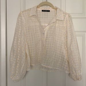 Flower top with balloon sleeve